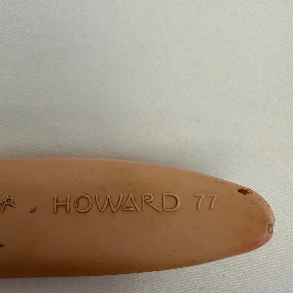 Vintage‎ Howard 77 Firm-Grip Hair Brush Peach Curved Ergonomic Handle Sunburst